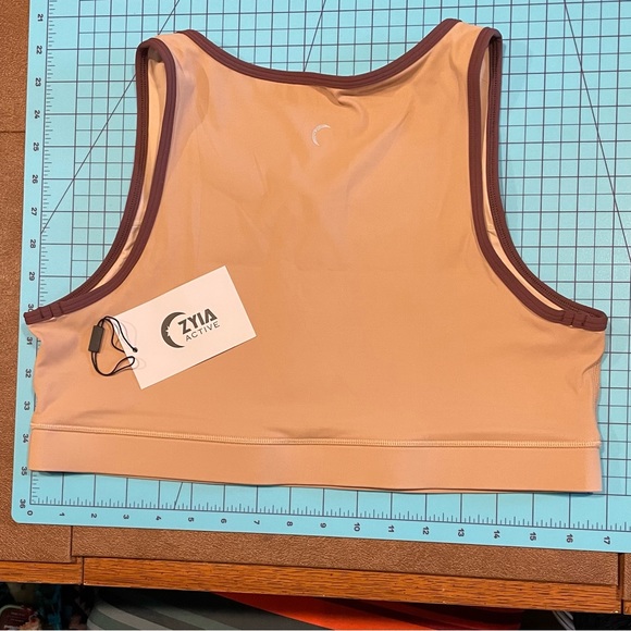 Zyia XXL Creme et Cafe Zippered Bra with removable pads - Picture 3 of 6